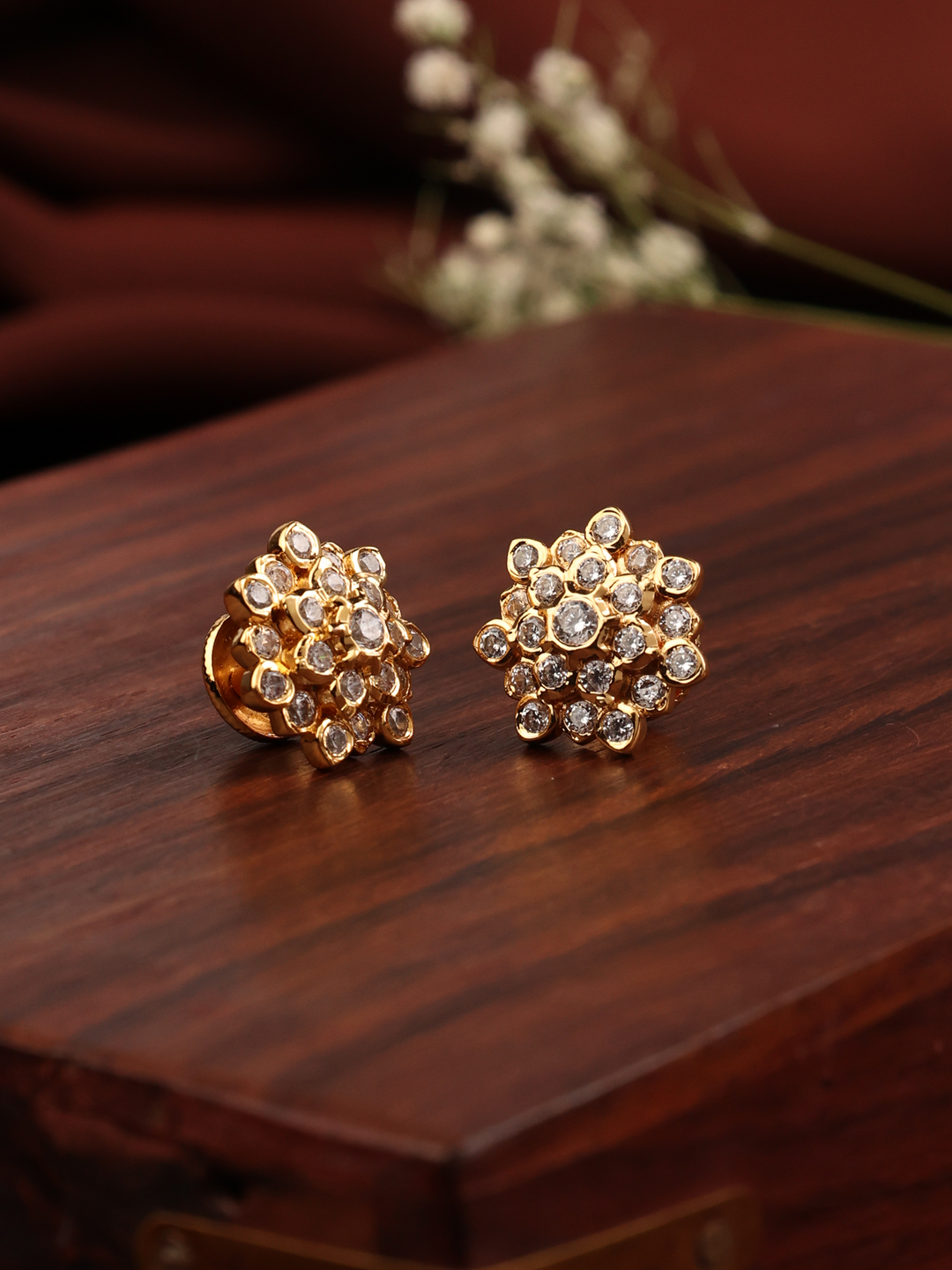 Traditional Flower White Stone Stud