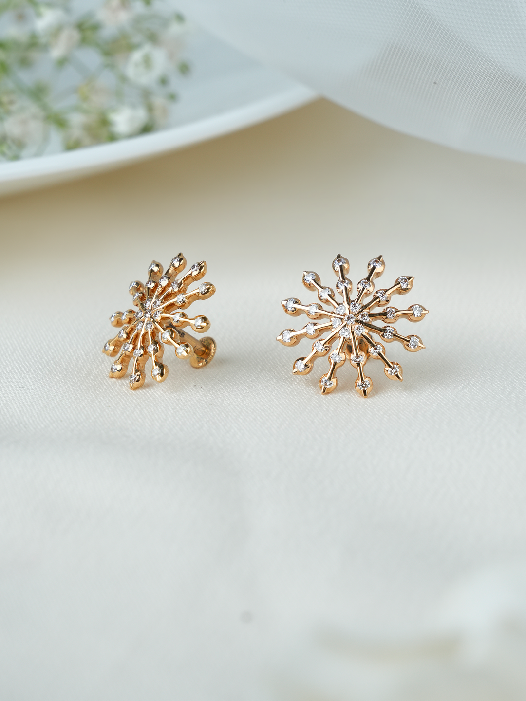 Classic Sunburst Diamond Stud