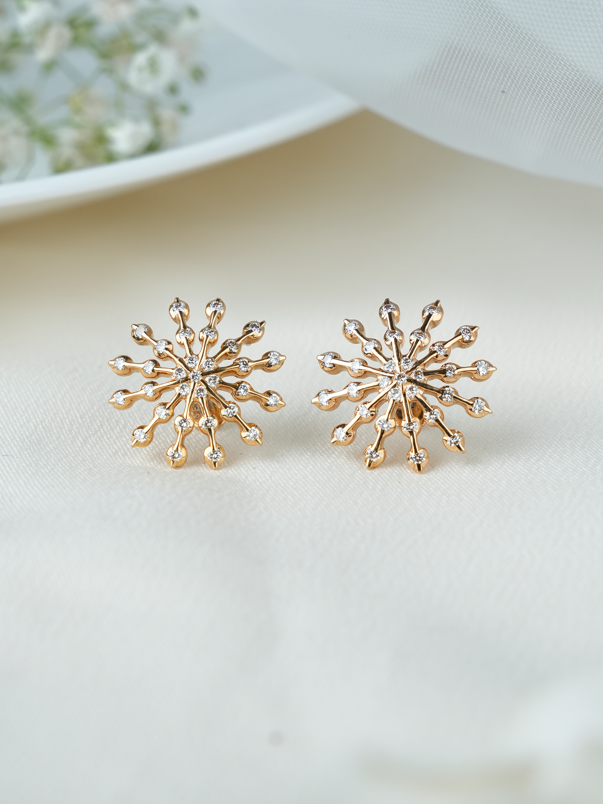 Classic Sunburst Diamond Stud