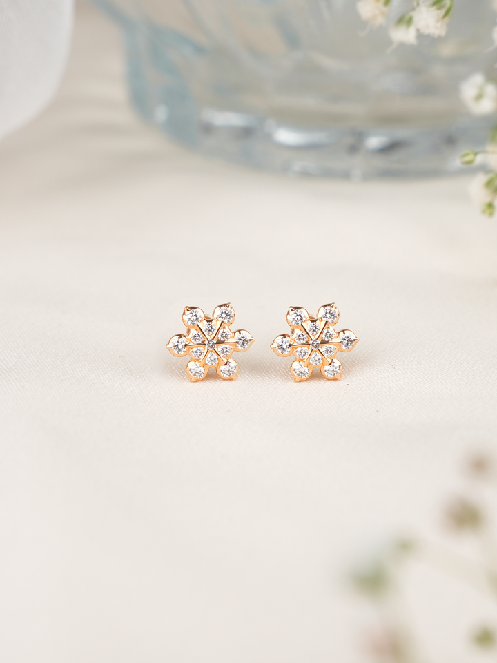 Petal Glow Diamond Stud