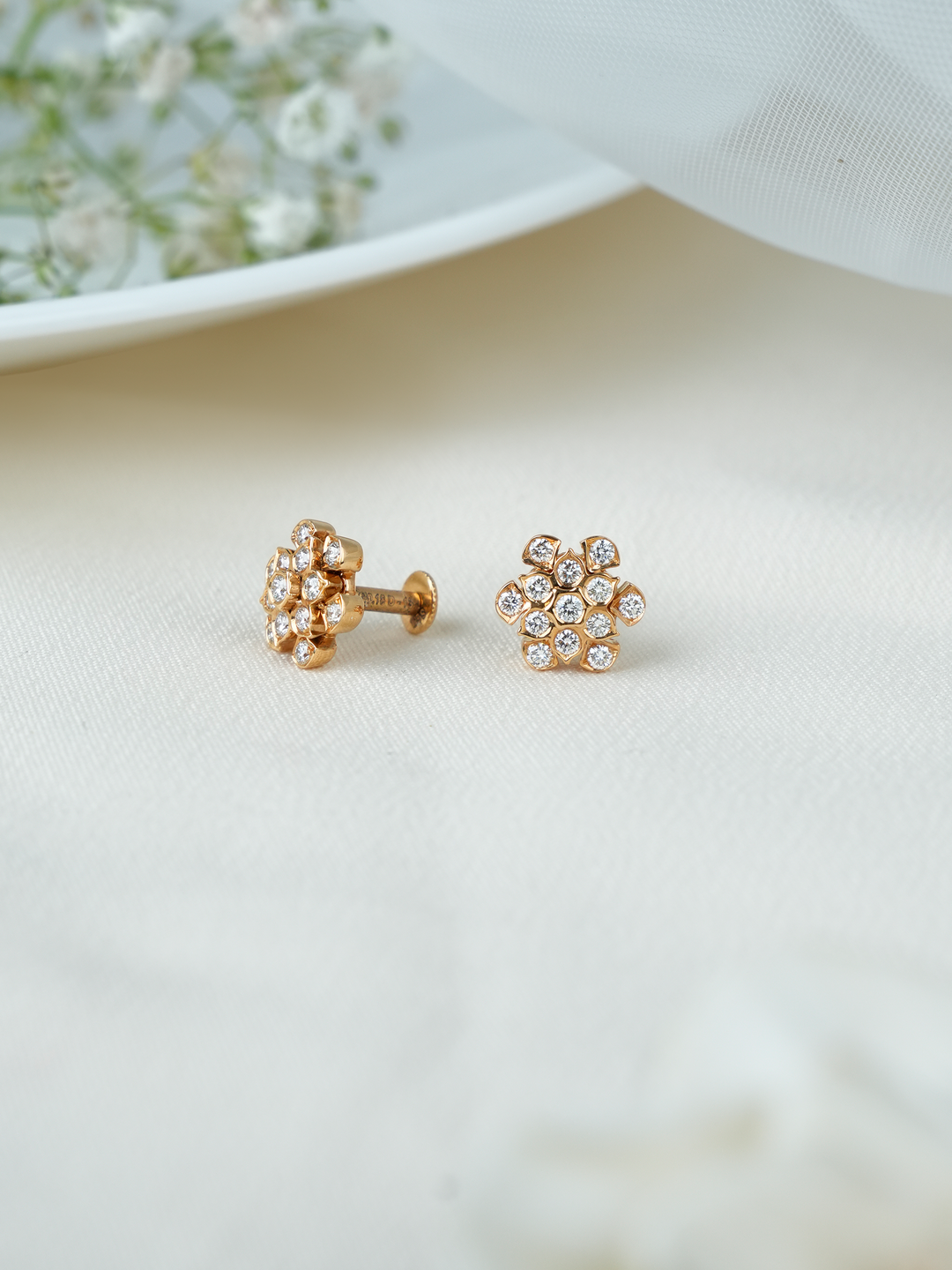 Bloom Glow Diamond Stud