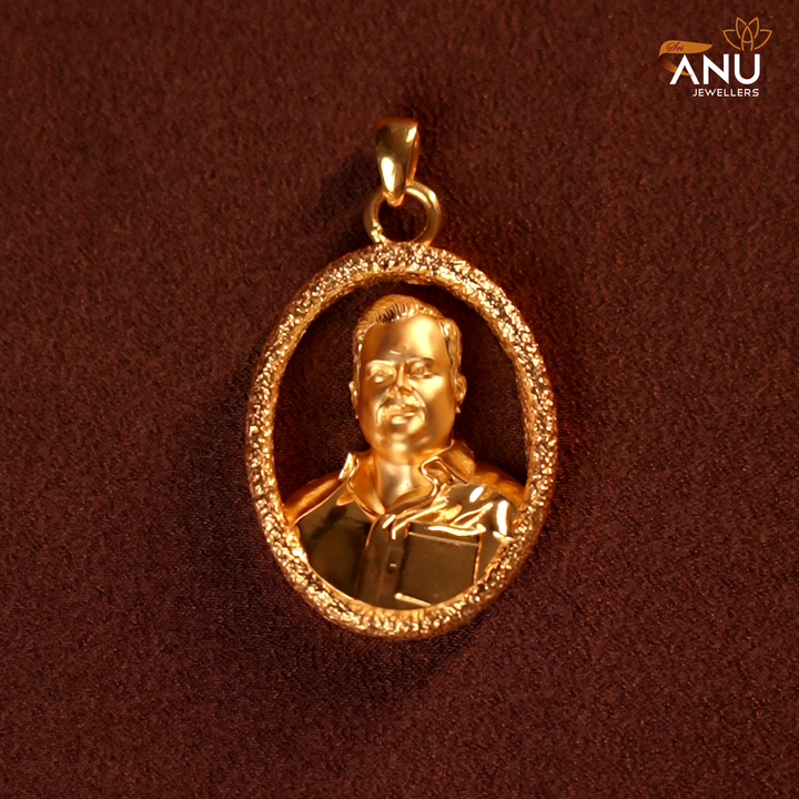 Gold Customized Human Statue Pendant